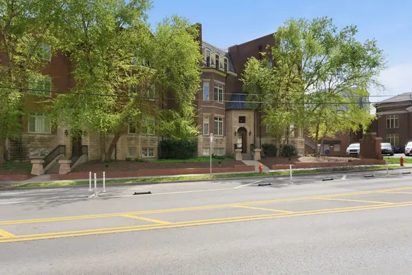 214 31st Ave N, Nashville, TN 37203