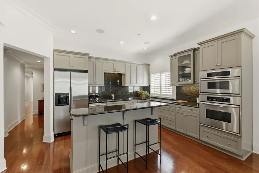 214 31st Ave N, Nashville, TN 37203 - #3