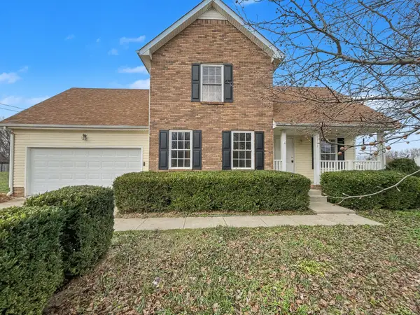 1142 Lamont Ct, Clarksville, TN 37042