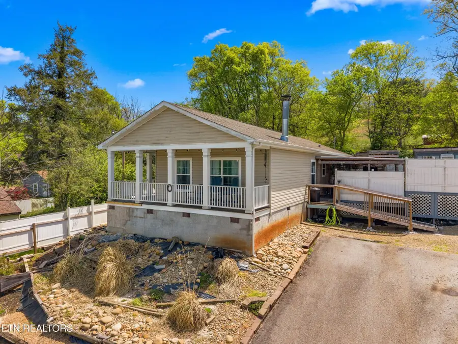 1021 W Old A J Hwy, New Market, TN 37820 - #2