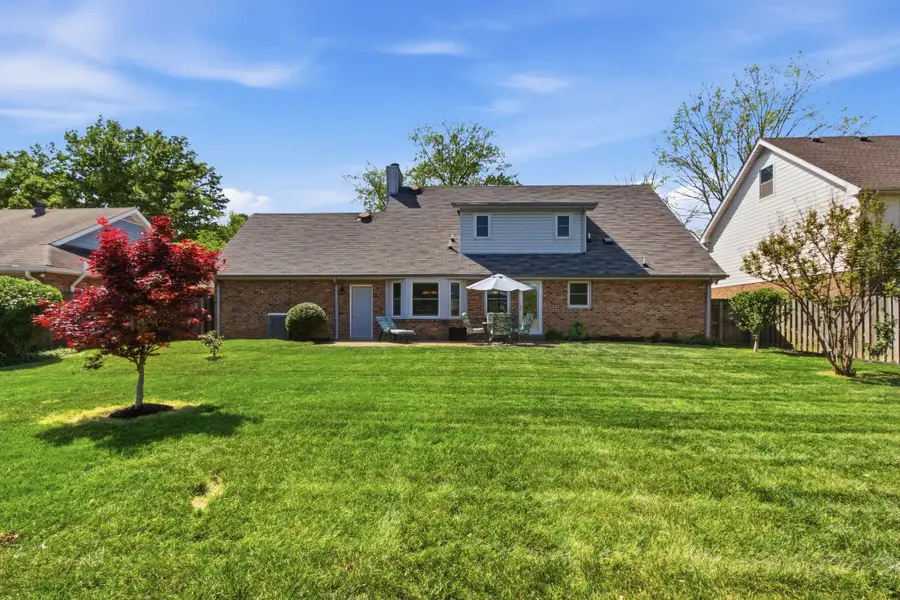 609 Sugartree Ln, Franklin, TN 37064 - #2