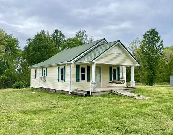 110 Shannon Rd, Leoma, TN 38468