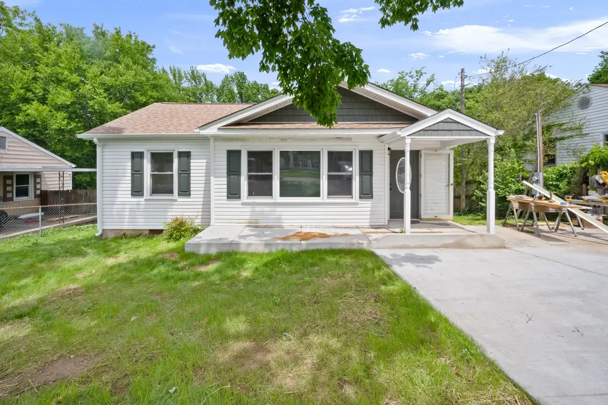 713 Monroe St, Clarksville, TN 37040 - #1