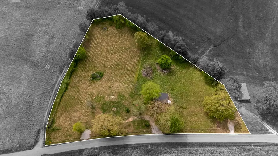 521 Revilo Rd, Leoma, TN 38468 - #2