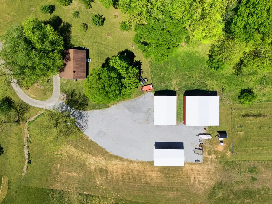 1550 Little Bartons Creek Rd, Cumberland Furnace, TN 37051 - #3