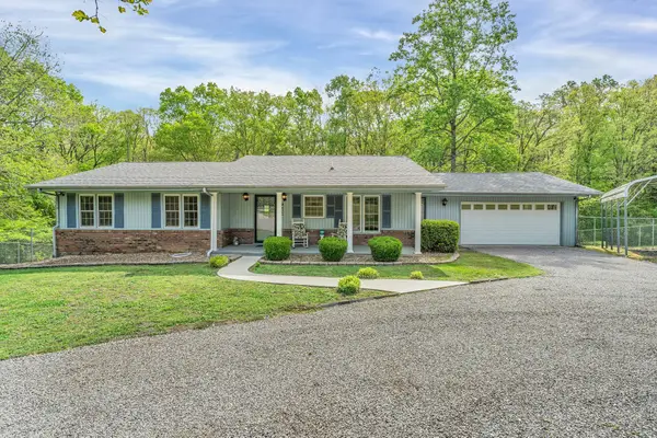 922 Hayes Rd, Lawrenceburg, TN 38464