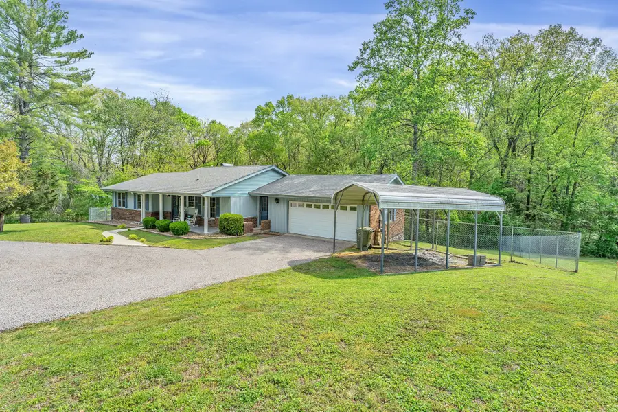 922 Hayes Rd, Lawrenceburg, TN 38464 - #2
