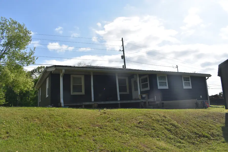 814 Upper Ferry Rd, Carthage, TN 37030 - #2