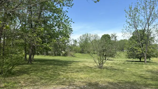 408 College St, Lafayette, TN 37083