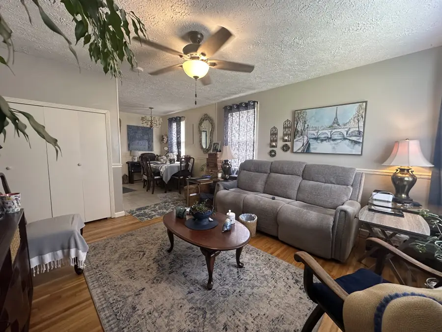 204 Crest Dr, Hopkinsville, KY 42240 - #2