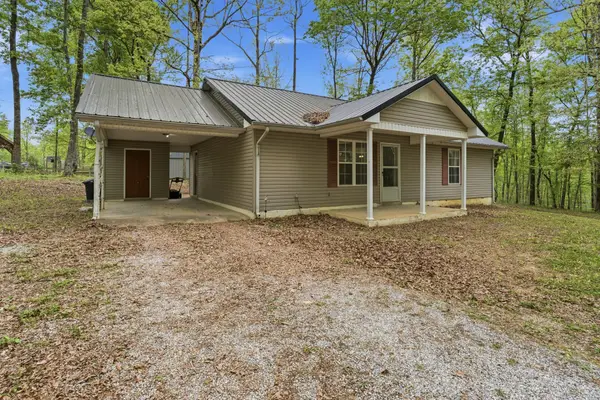 71 Periwinkle Path, Leoma, TN 38468