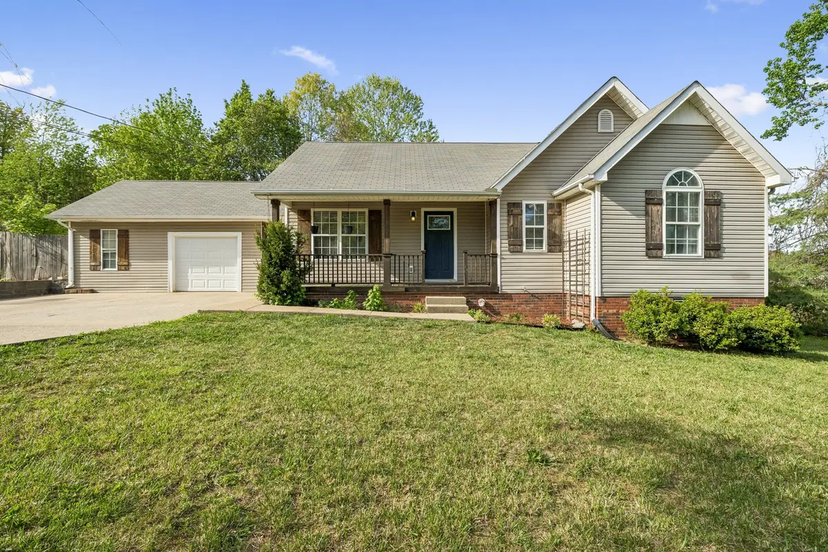 105 White Oak Dr, Dickson, TN 37055 - #1