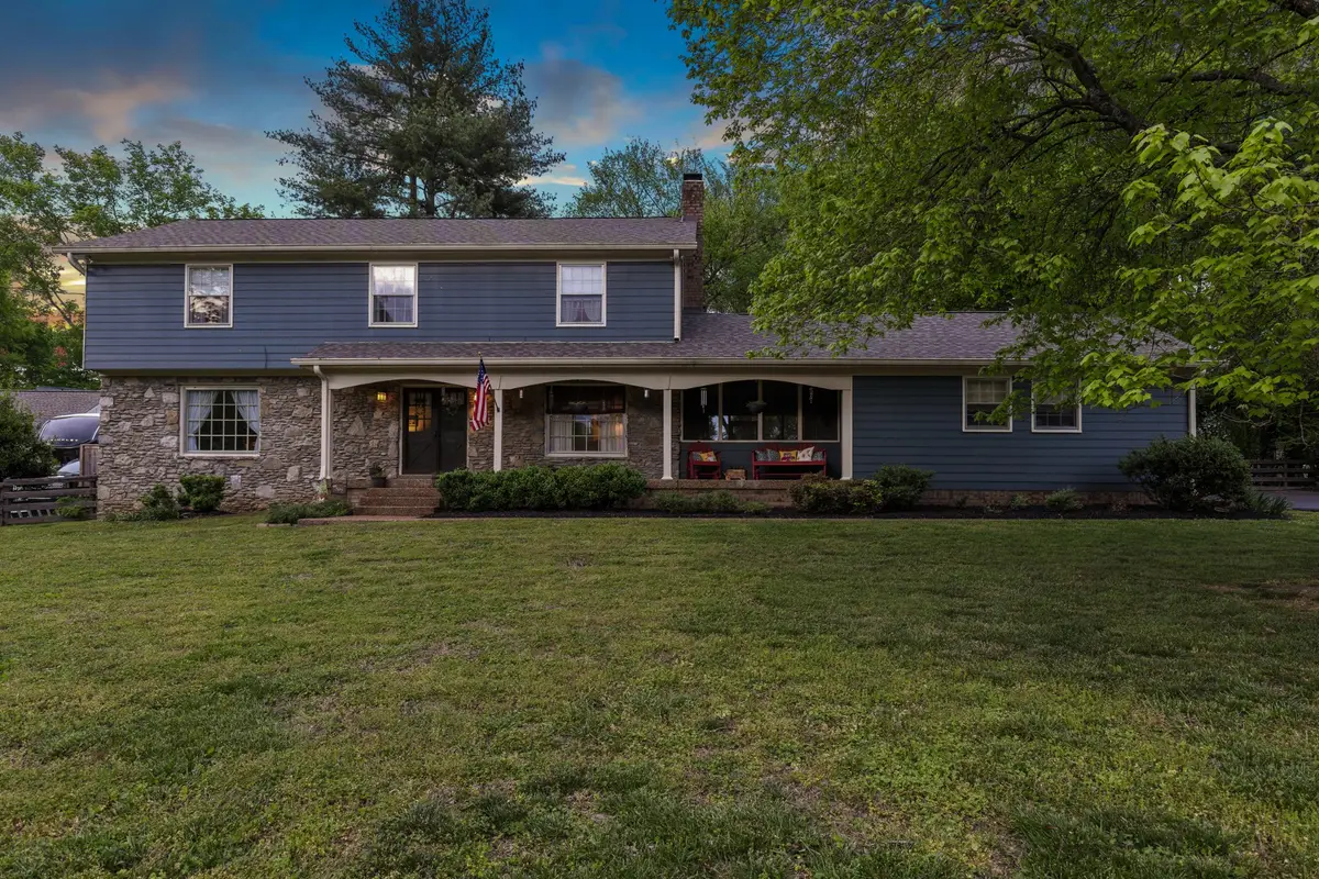 178 Meadowlake Dr, Hendersonville, TN 37075 - #1