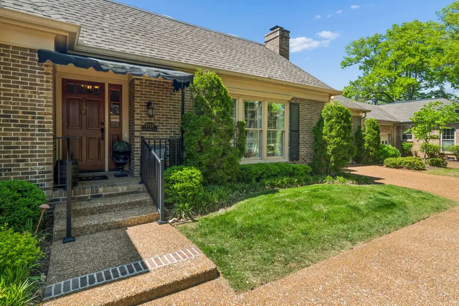 2723 Abbott Martin Rd, Nashville, TN 37215 - #2
