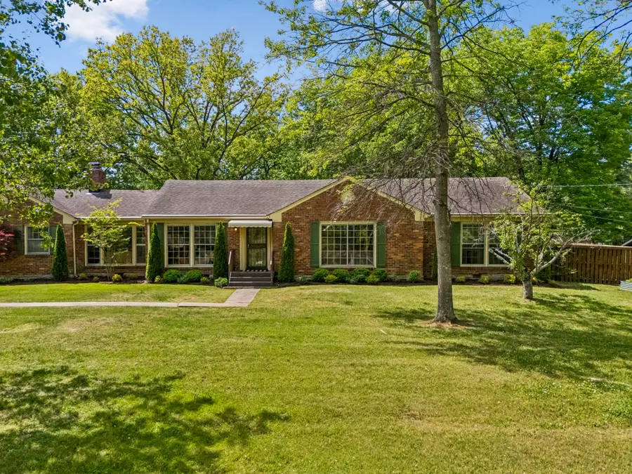 4703 Lovewood Dr, Nashville, TN 37216 - #2