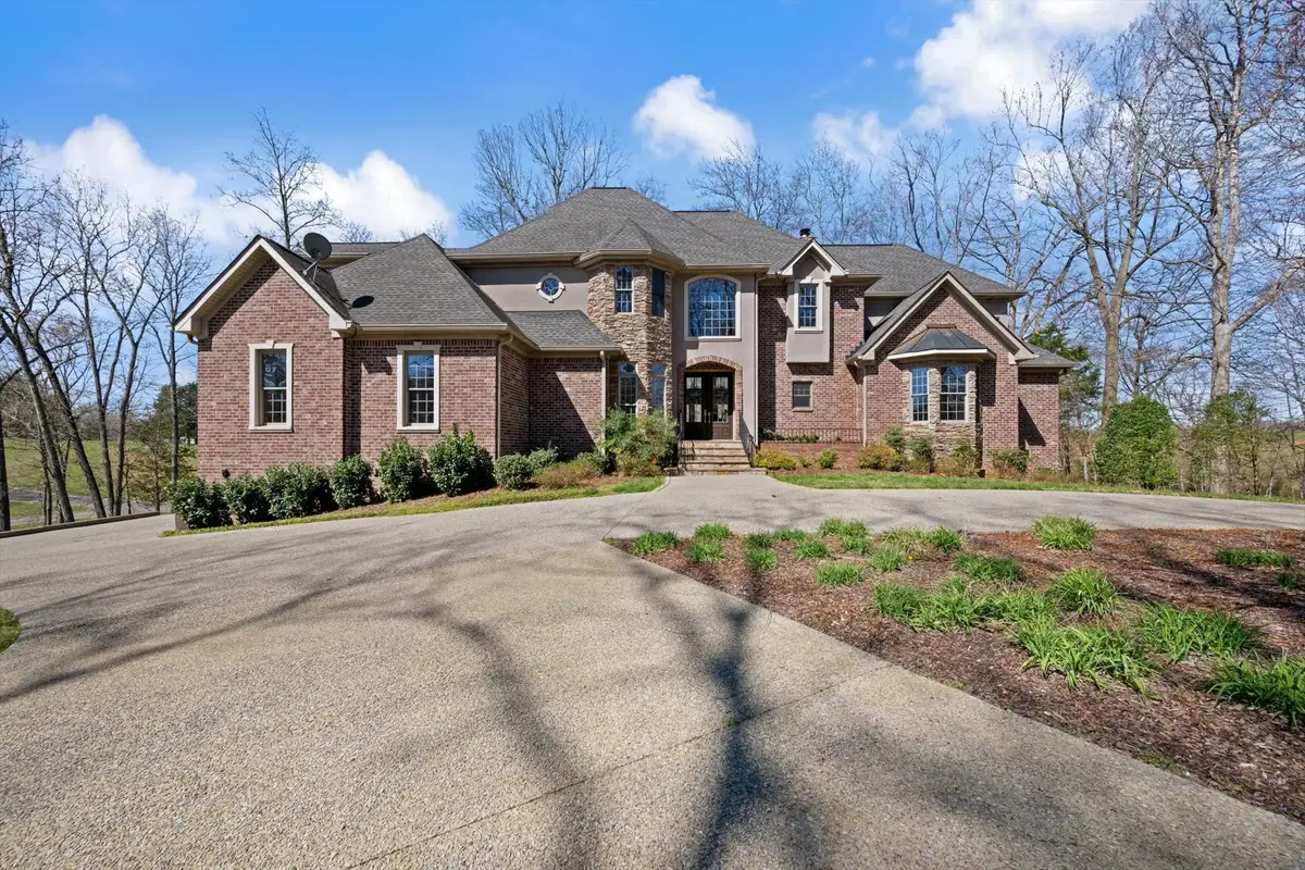 1050 Moonlit Meadow Ln, Greenbrier, TN 37073 - #1