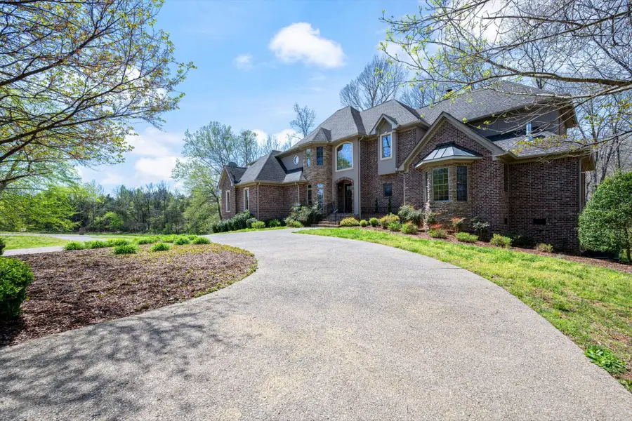 1050 Moonlit Meadow Ln, Greenbrier, TN 37073 - #2