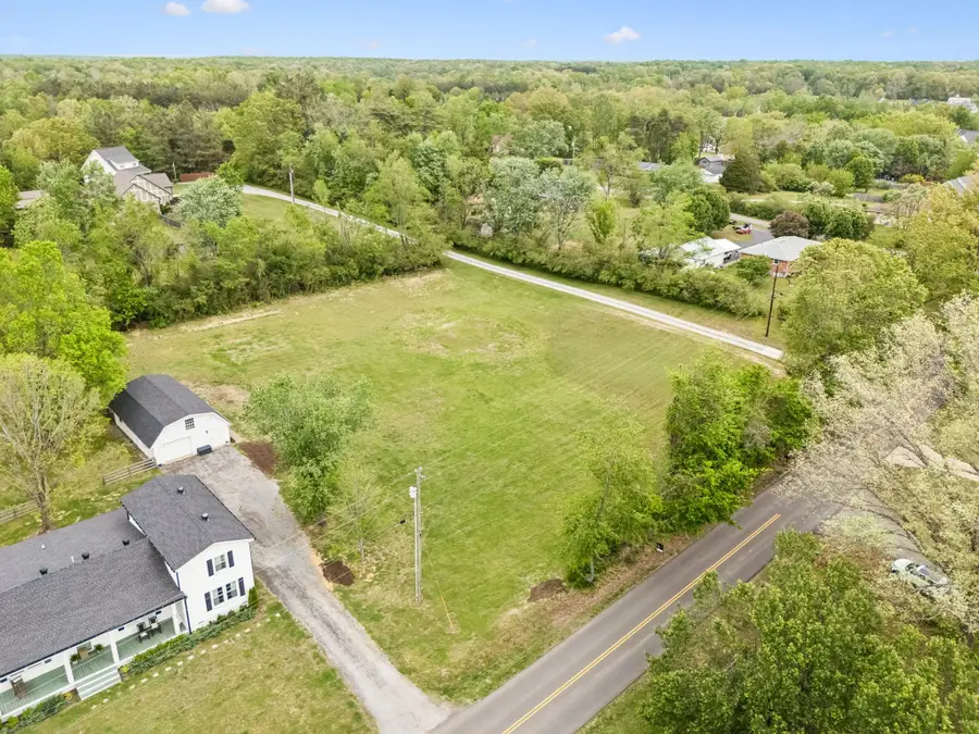 7311 Old Nashville Rd, Fairview, TN 37062 - #3