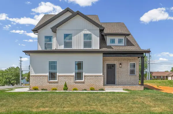 1075 Cherry Blossom Ln, Clarksville, TN 37040