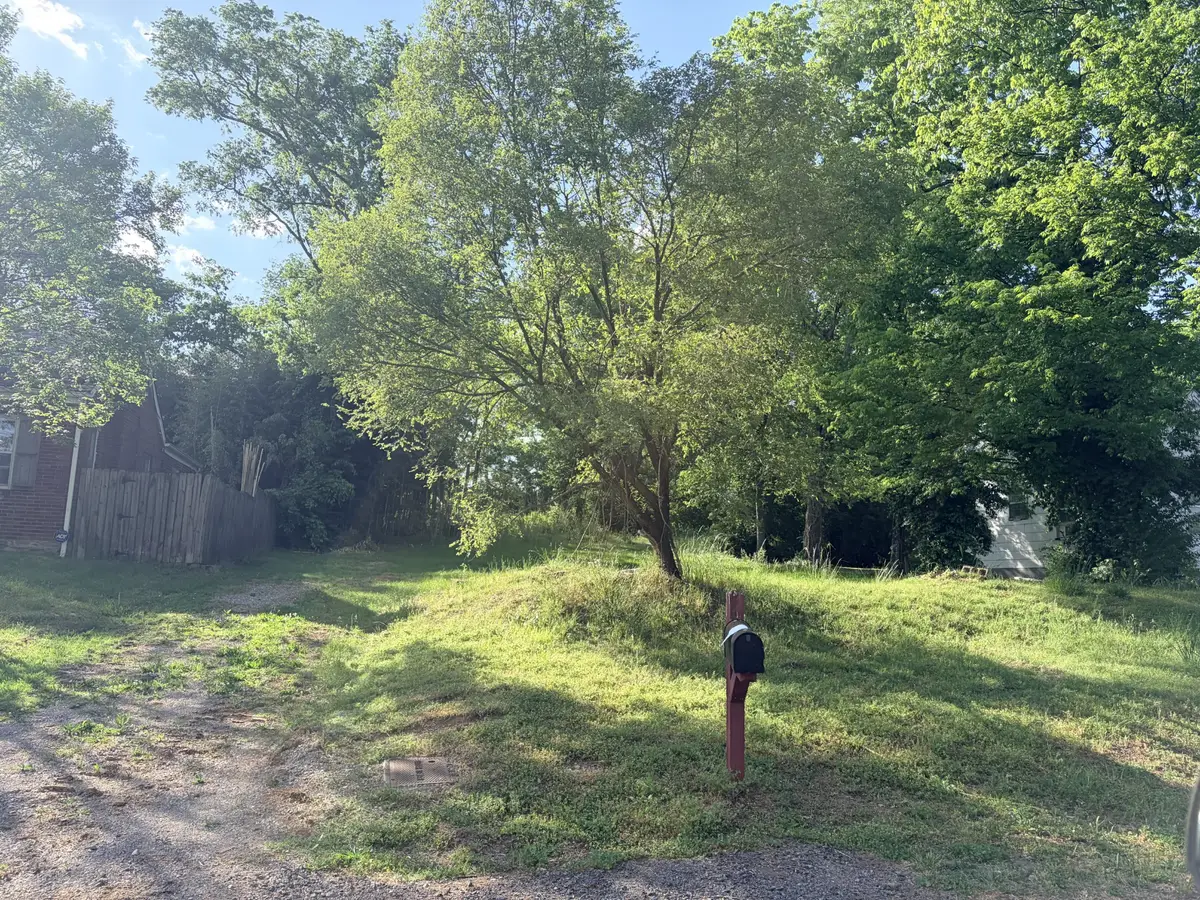 2605 Inga St, Nashville, TN 37216 - #1