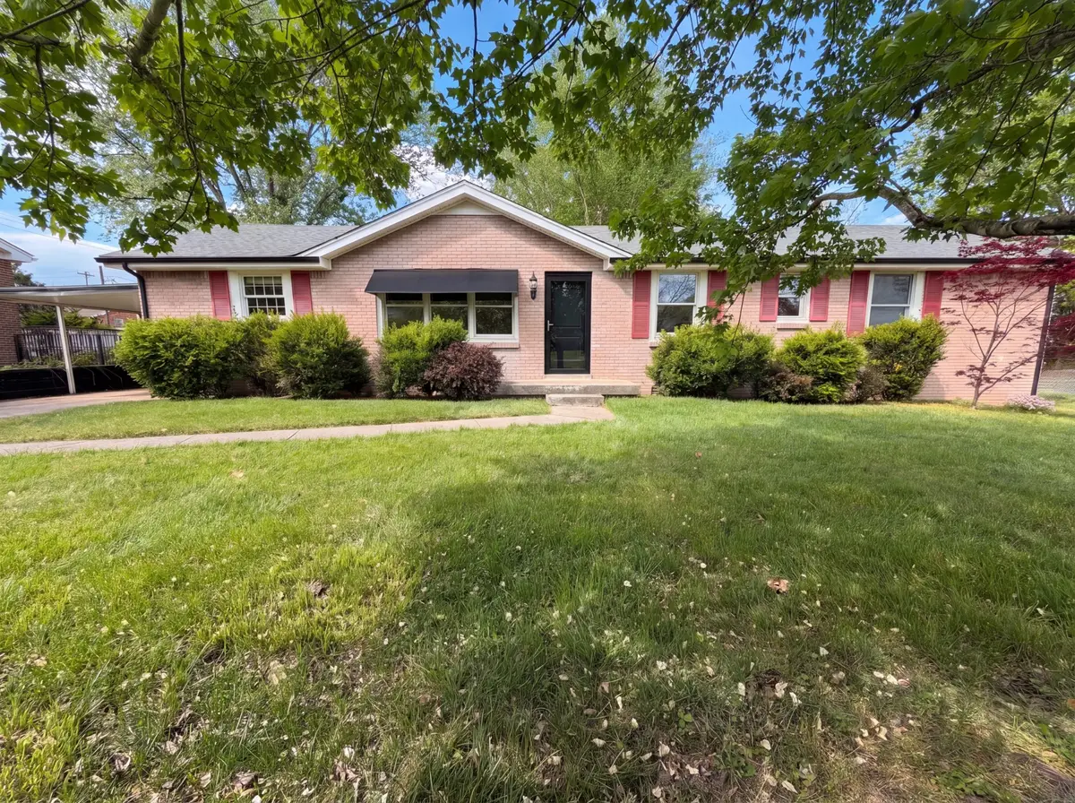242 Kingswood Dr, Clarksville, TN 37043 - #1