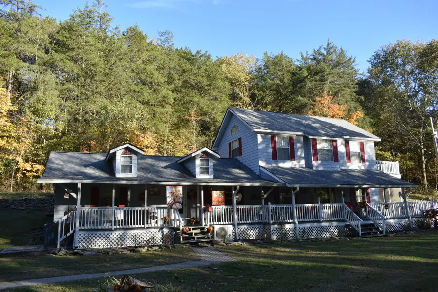 159 Dyer Branch Rd, Gordonsville, TN 38563 - #2