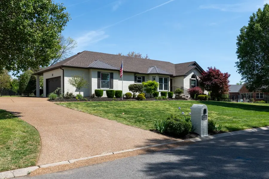 1051 Westbrook Dr, Gallatin, TN 37066 - #3