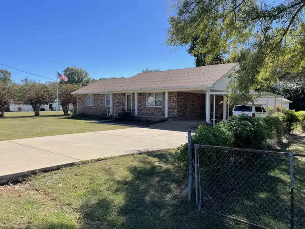 235 Paine Rd, Savannah, TN 38372