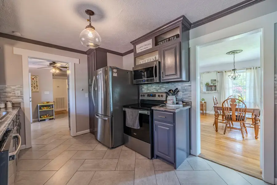 246 Old Shiloh Rd, Adamsville, TN 38310 - #3