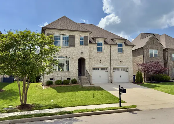 2309 Coppergate Way, Thompsons Station, TN 37179