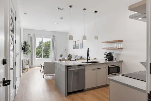 1090 Haysboro Ave #205, Nashville, TN 37216