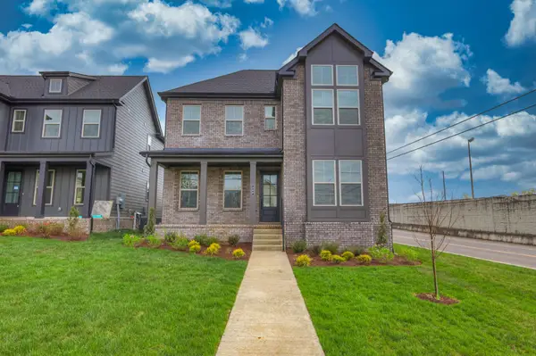 500 Eastboro Dr, Nashville, TN 37209