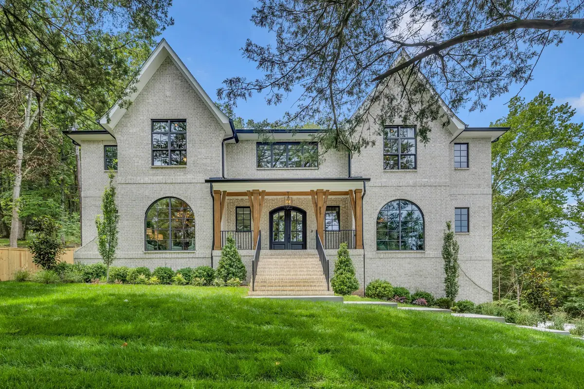 6551 Brownlee Dr, Nashville, TN 37205 - #1