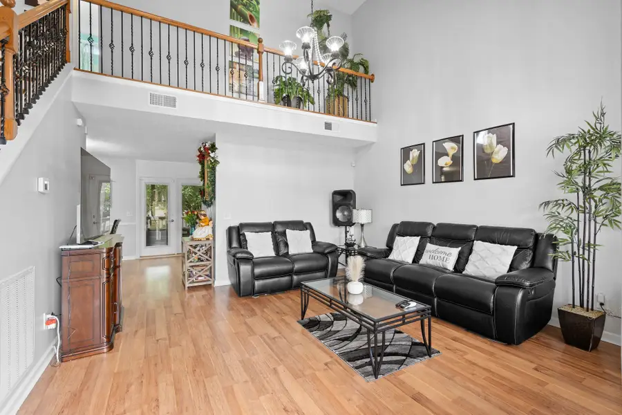888 Pin Oak Dr, Antioch, TN 37013 - #2