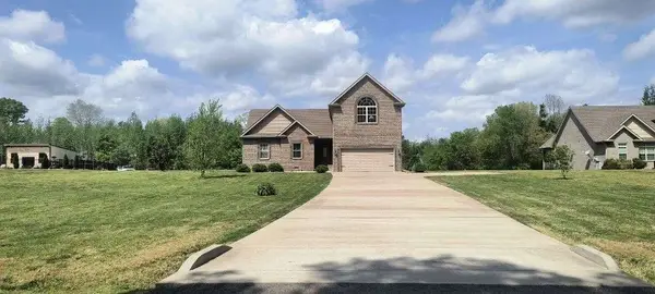 1083 Randy Rd, Ashland City, TN 37015