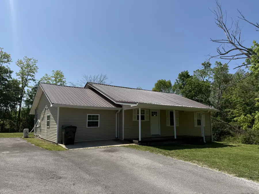 23 Roney Ave, Hohenwald, TN 38462 - #2