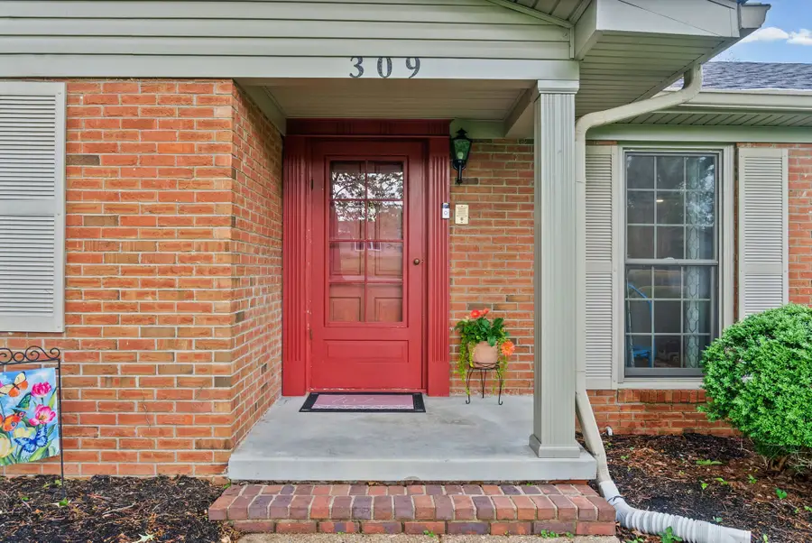 309 Deepwood Dr, Hopkinsville, KY 42240 - #3