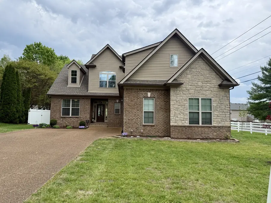 1600 Inverness Dr, Spring Hill, TN 37174 - #2