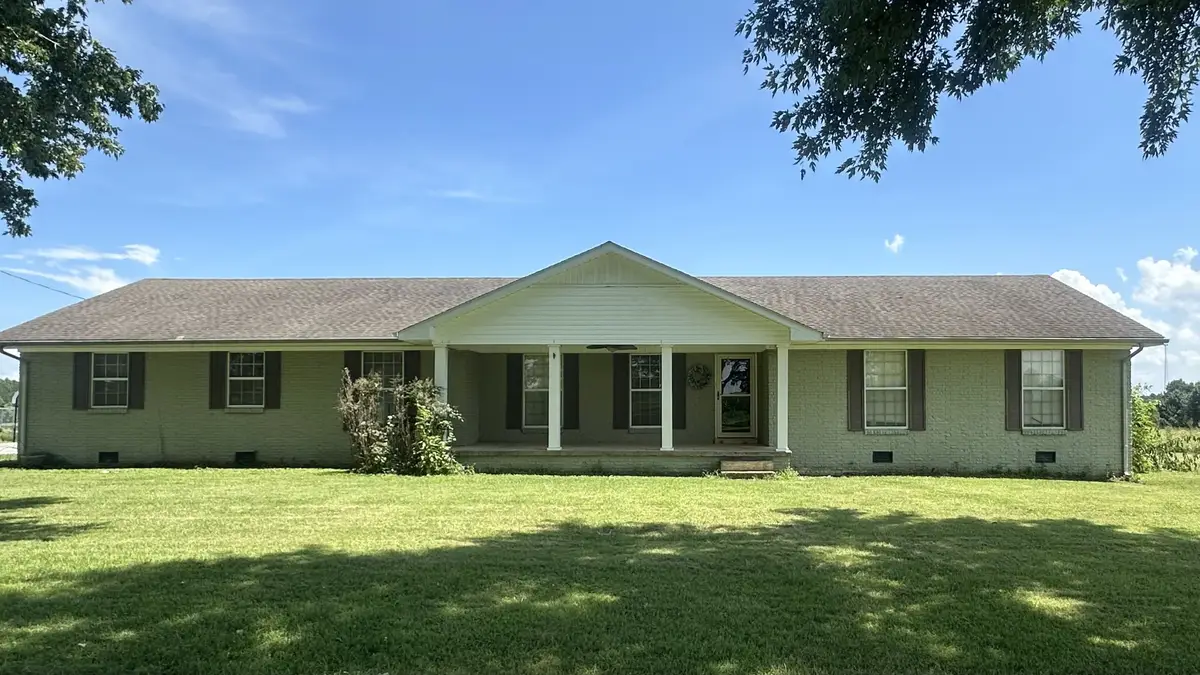 244 Old Jackson Hwy, Loretto, TN 38469 - #1