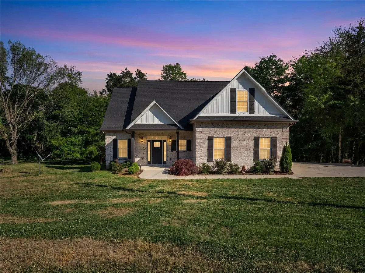 2820 Hwy 82 E, Bell Buckle, TN 37020 - #1