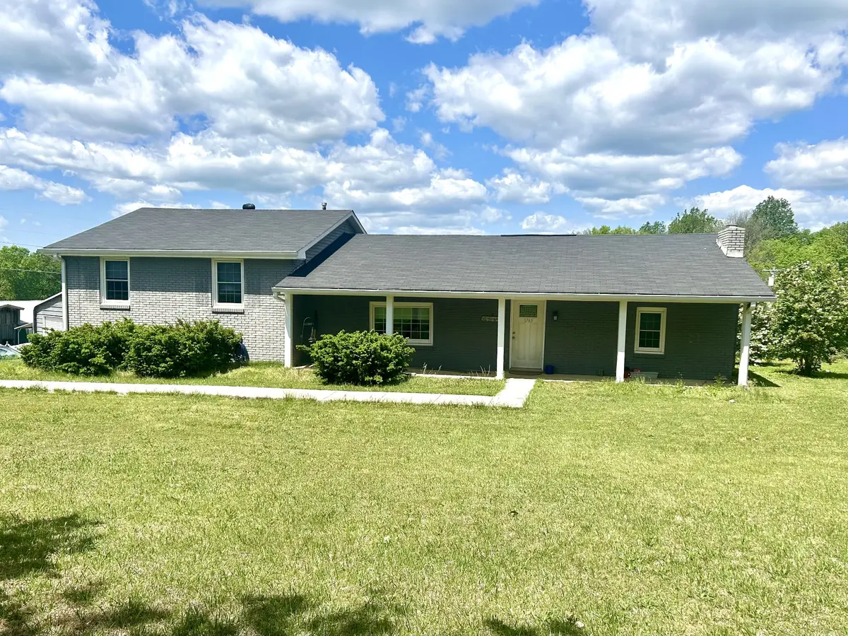 1765 Hayshed Rd, Charlotte, TN 37036 - #1