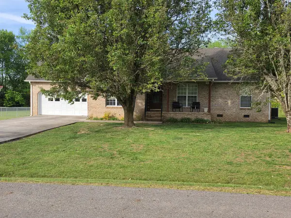 201 Steeplechase Dr, Smithville, TN 37166