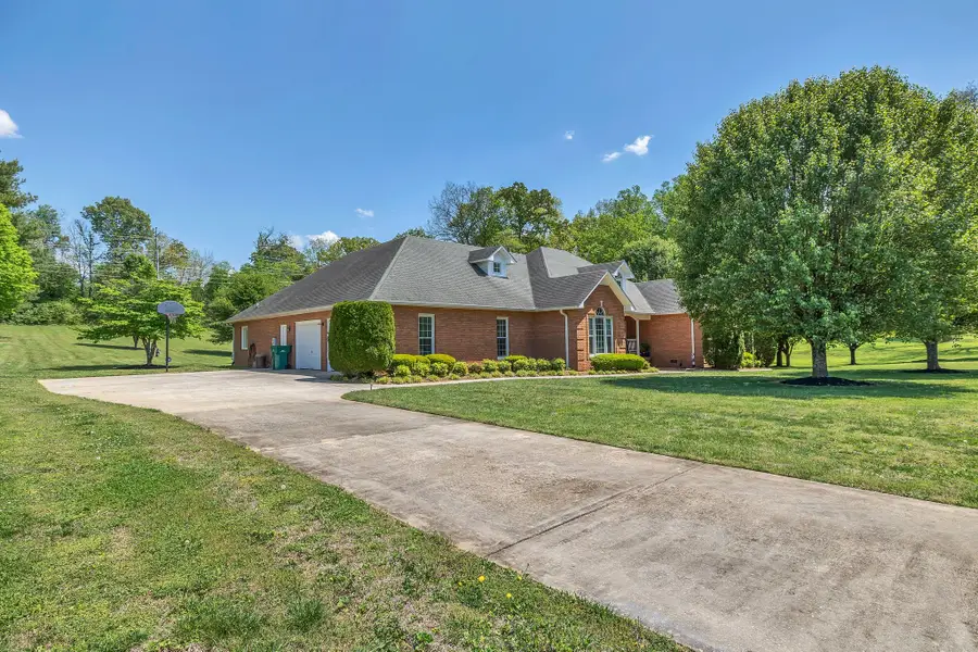178 Sugar Leaf Cir, Winchester, TN 37398 - #3