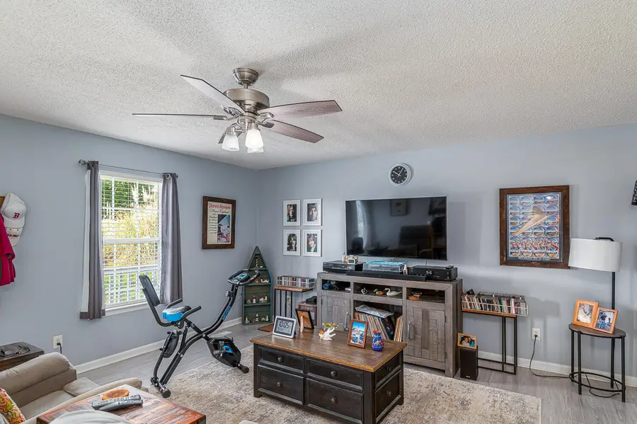 902 Clay Hill Drive, Soddy Daisy, TN 37379 - #2