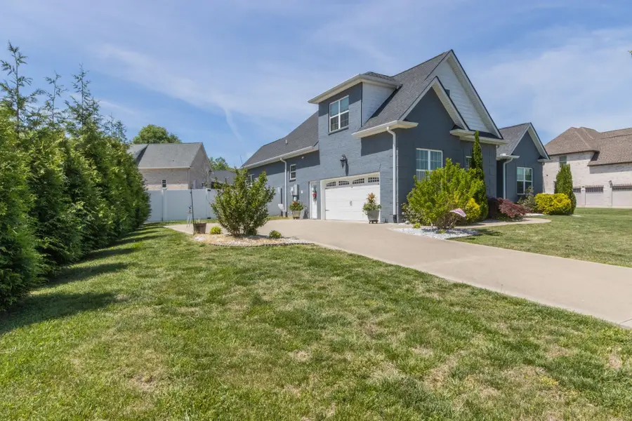 366 Lexington Cir, Manchester, TN 37355 - #2