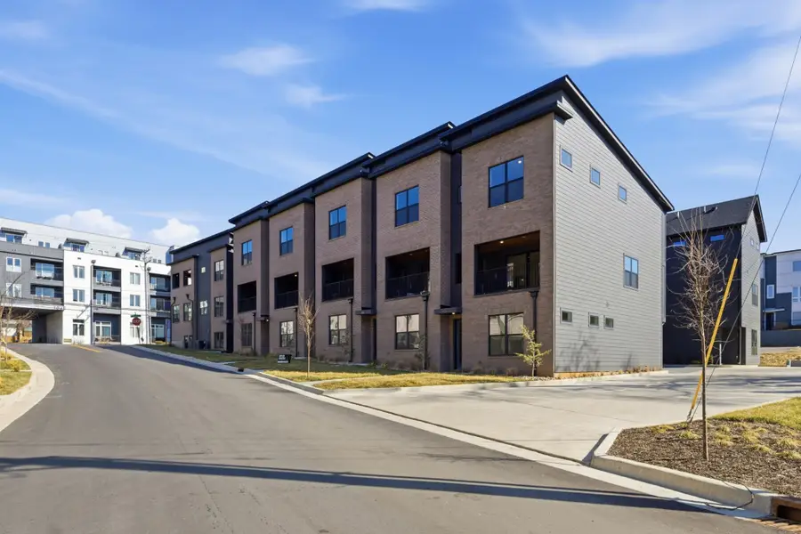 975 Dozier Pl #4*, Nashville, TN 37216 - #2