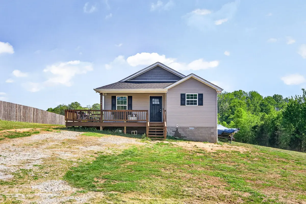 144 Liberty Rd, Sparta, TN 38583 - #1