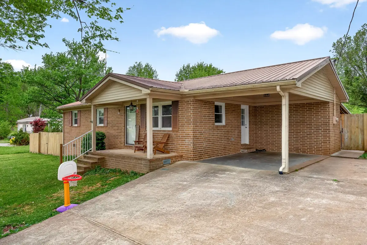 237 Armstrong Rd, Doyle, TN 38559 - #1