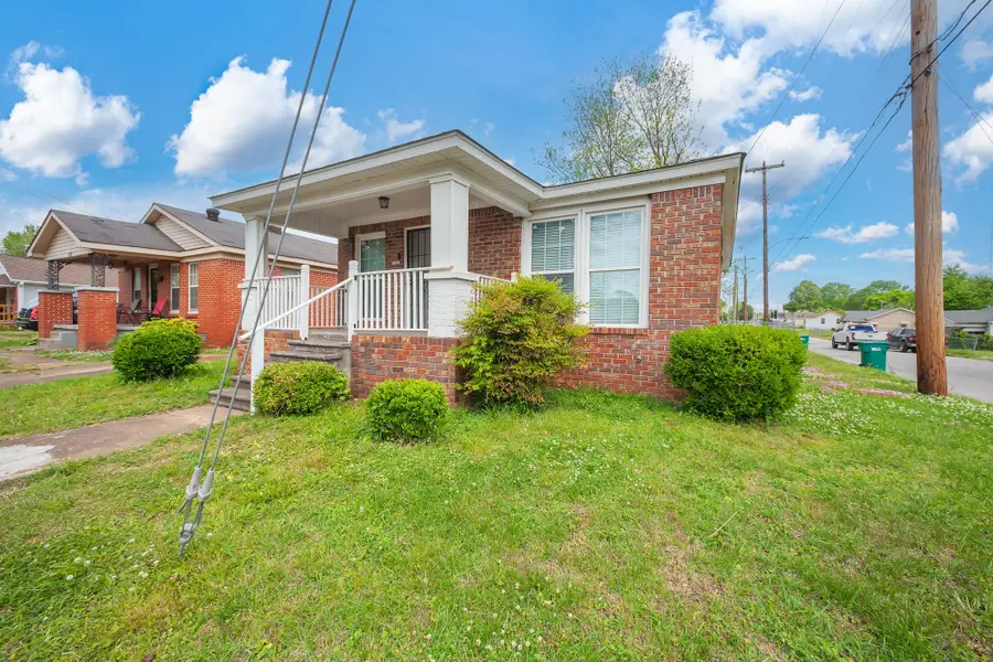 221 Burton St, Jackson, TN 38301 - #2