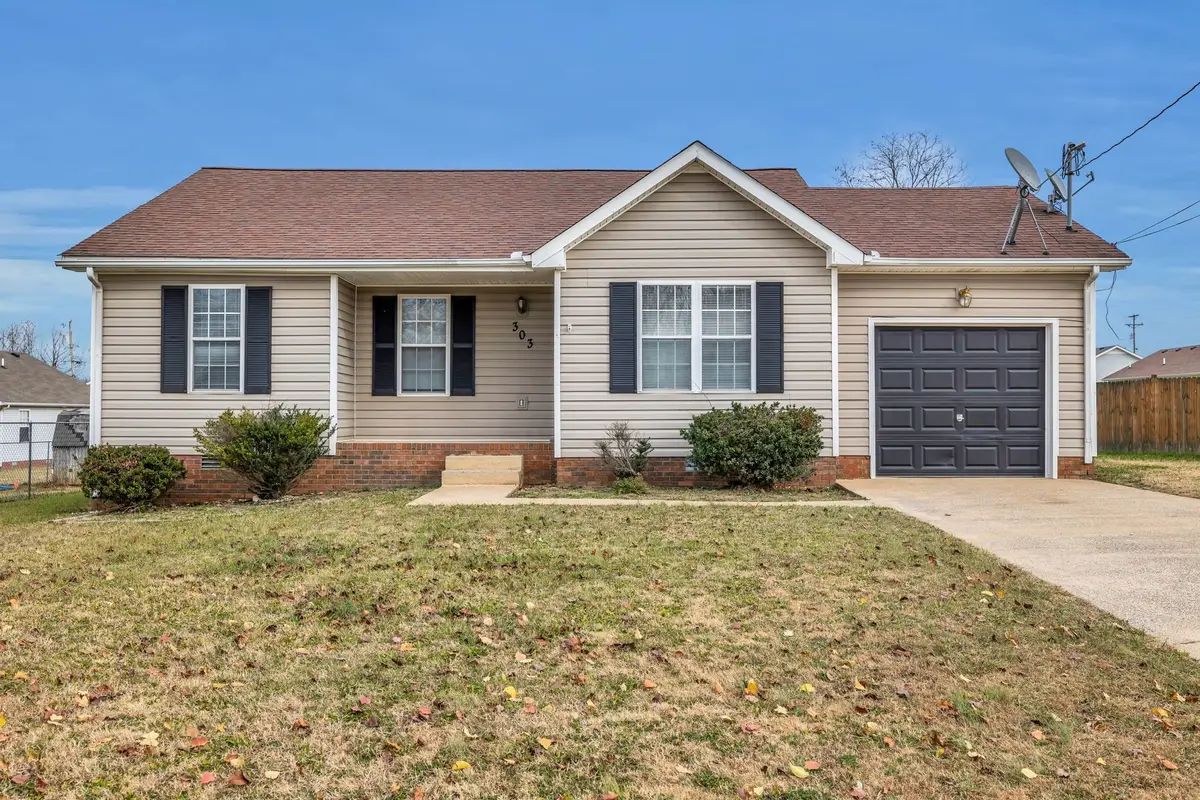 303 Pappy Dr, Oak Grove, KY 42262 - #1